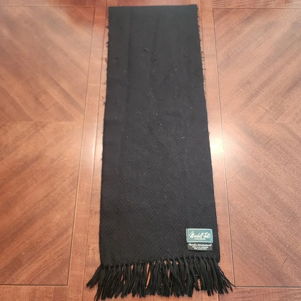 Black‎ 100% Superfine Lambswool Handwoven Scarf, Marshall Field & Co. W. Germany